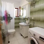 Gloria