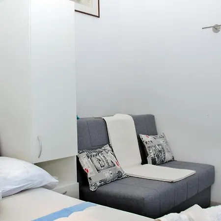 Apartment Gloria *