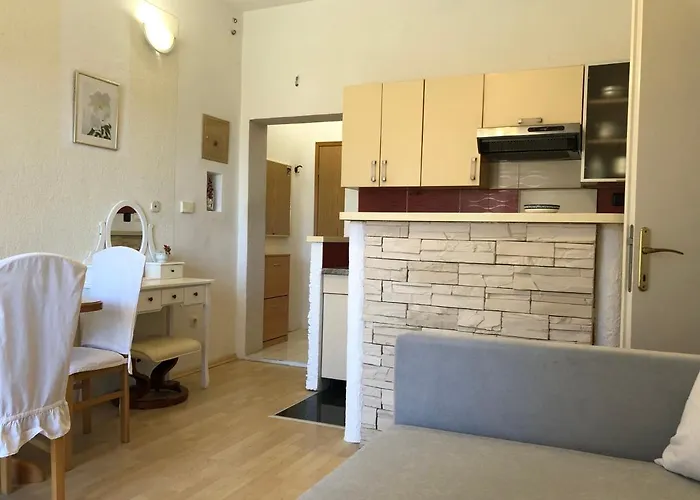 Gloria * Brodarica (Sibenik-Knin)