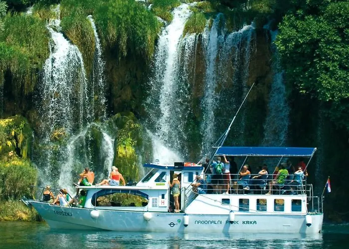 Gloria * Brodarica (Sibenik-Knin)